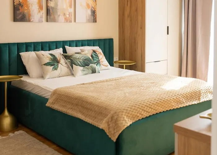 Mountain Views Diamond - 2br - 15th Floor - Free Parking *